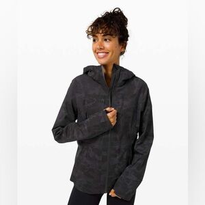 Lululemon Break a Trail Jacket
Incognito Camo Multi Grey
